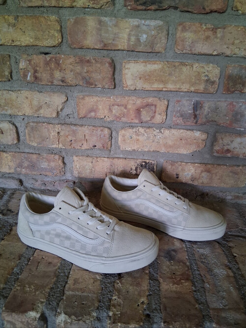 VANS OLD SKOOL SNEAKERS JUNIORS SIZE 7
